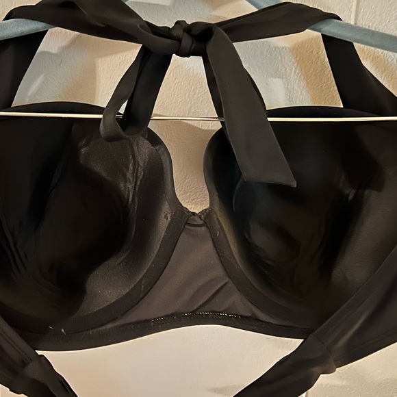 Underwire Bikini Halter Top - Picture 3 of 4